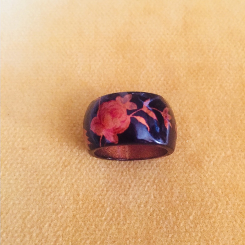 Chunky Floral Ring